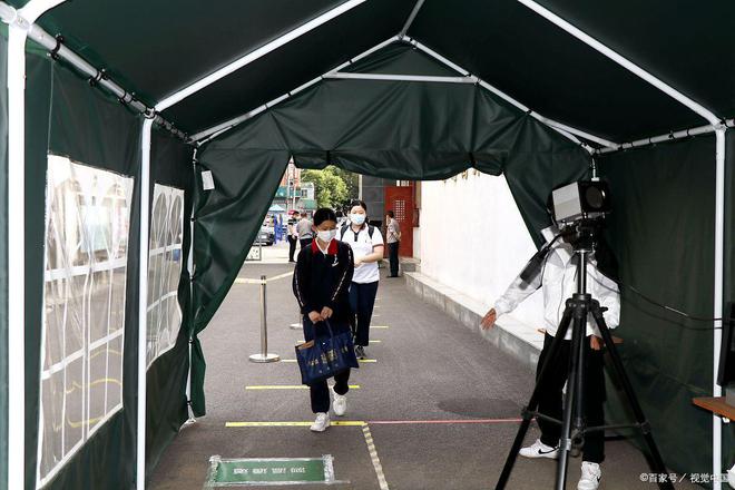 半岛体育内蒙古疫情传来坏消息一地26所高校全部封闭管理学生非常无奈(图1)