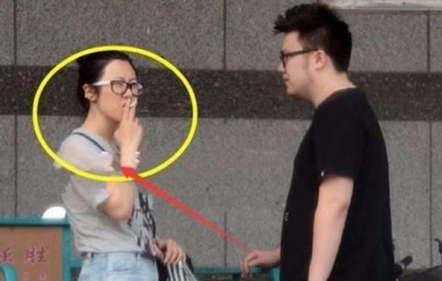 半岛·综合体育王博谷素颜练劈叉生子前后婆婆态度大不同儿子隔代遗传似英达(图7)